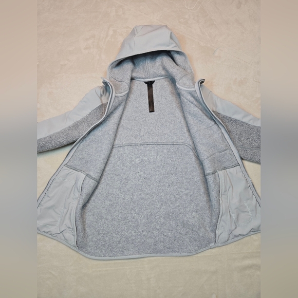 Lululemon Athletica Heathered Gray Hooded Jacket - Picture 6 of 7
